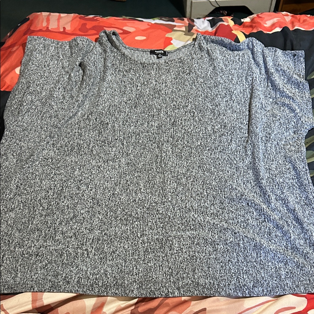 Premise Women's Short Sleeve Gray Tee